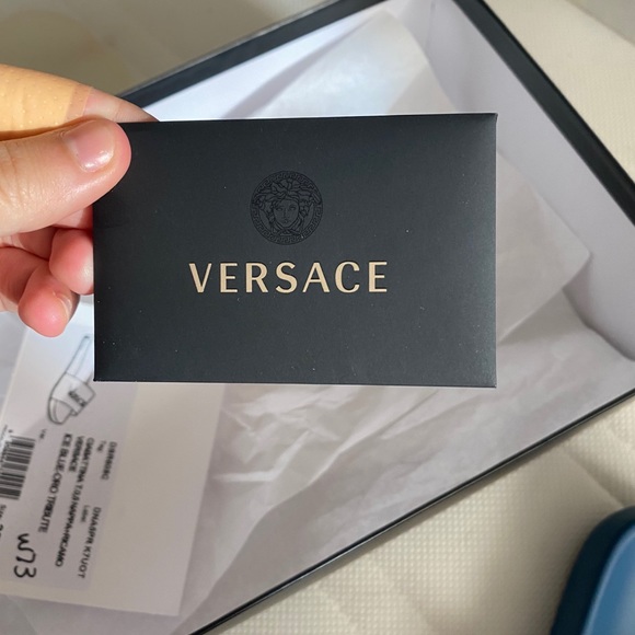 Versace slides HARDLY WORN! - Picture 9 of 9